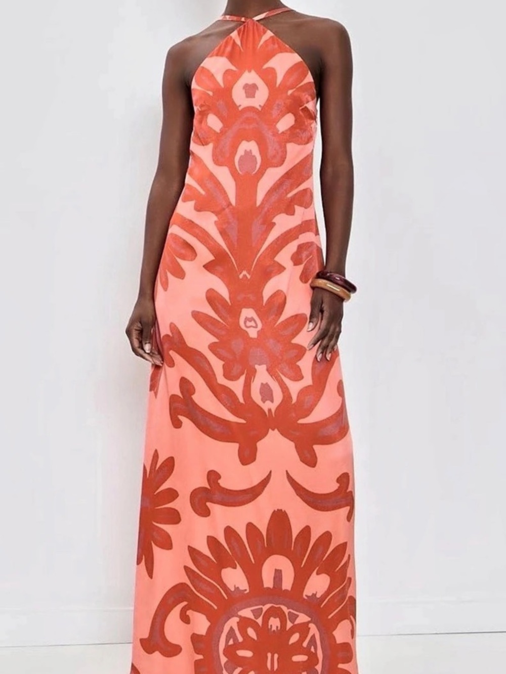 DIARRABLU Maxi Dress in Small